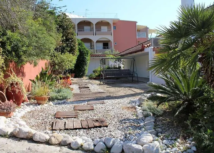 Daphne 펜션 Tolón