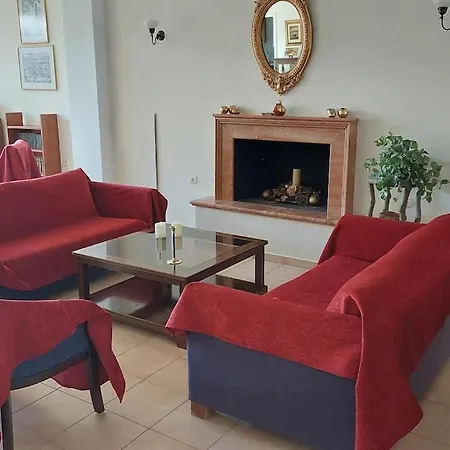 Nyaraló Daphne Toló